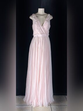 Carmen Marc Valvo Soft Blush Pink Pleated V-Neck Maxi Dress